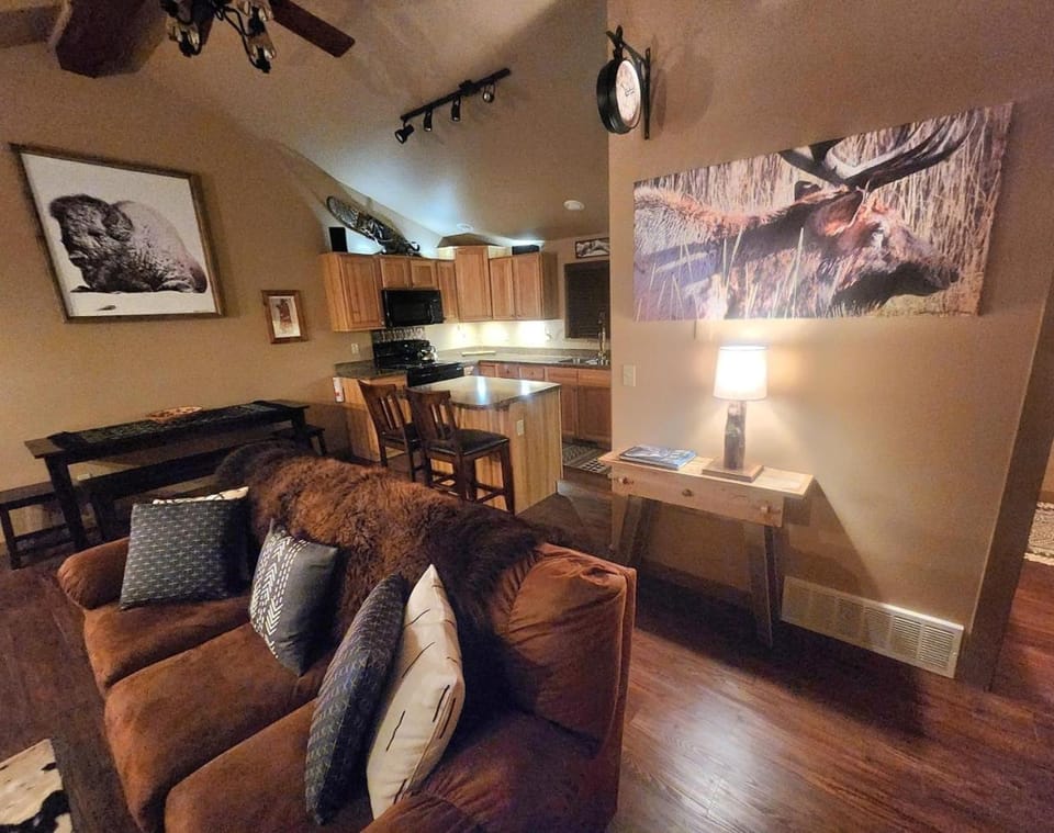 Cooper Cabin | Montana Charm in the Heart of Town Cabin in Red Lodge