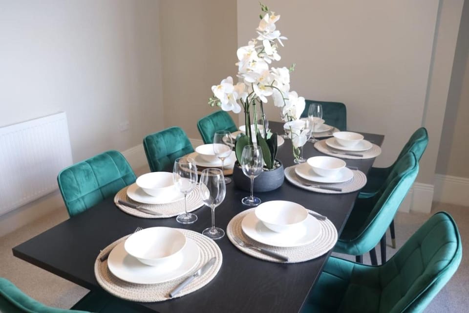 Seaview Terrace - 5 Bedroom seaview home House in South Shields
