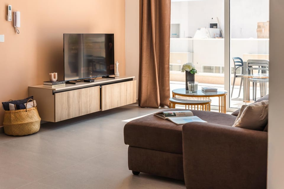 Cayden Penthouse Suites - 5 Minutes to St Julians Apartment in Malta