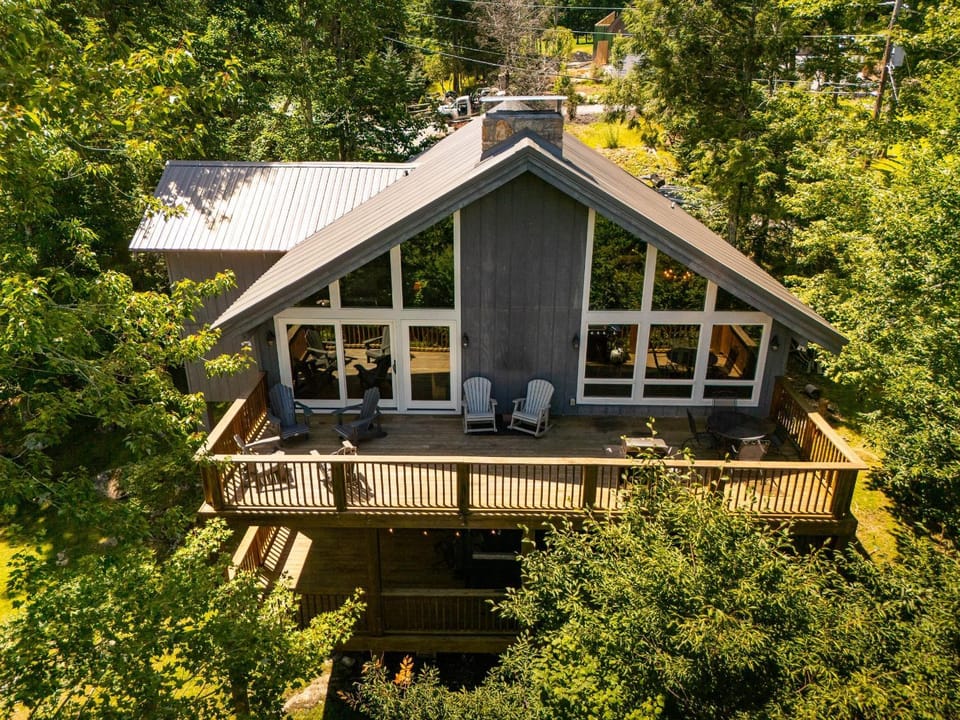 Majestic Mountain Haus House in Beech Mountain