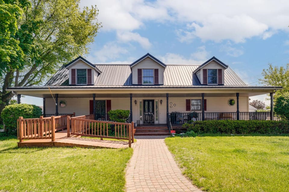 Stroll Down the Beach to Lakeport State Park House in Lakeport