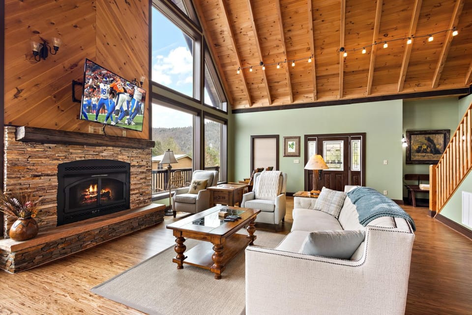 Mountain Thyme High Country House in Watauga