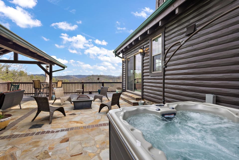 Mountain Thyme High Country House in Watauga