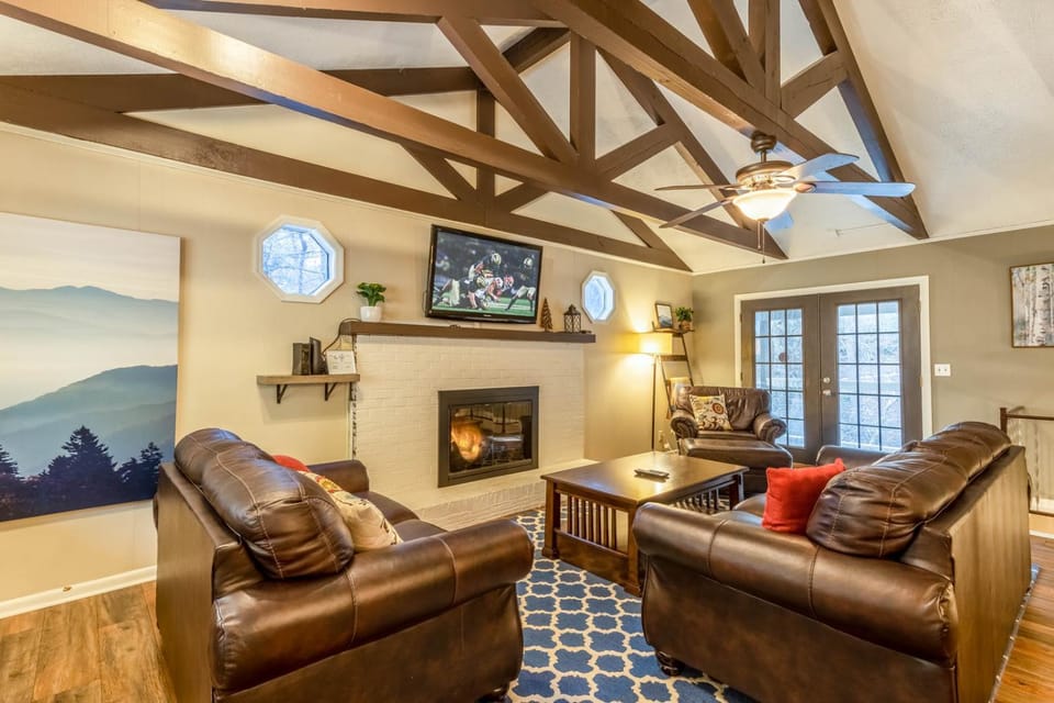 Poplar Hill Hideaway Blue Ridge House in Boone