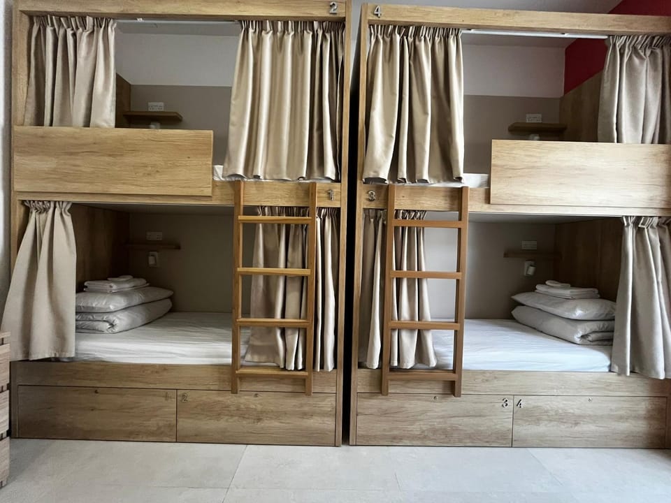 bunk bed