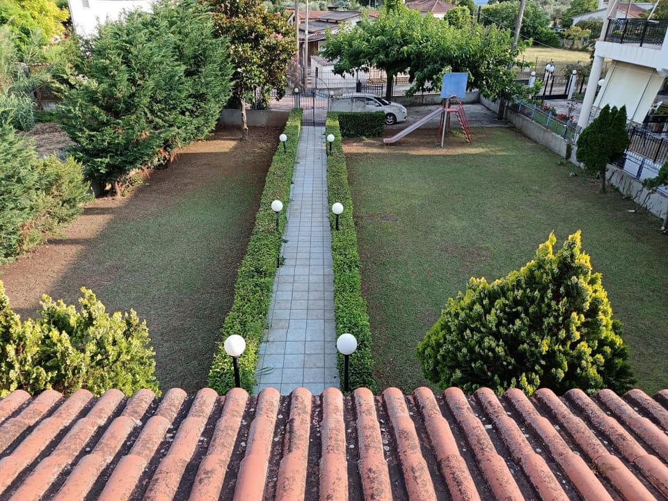 Villa for 14 Guests near the sea - 100m House in Peloponnese, Western Greece and the Ionian