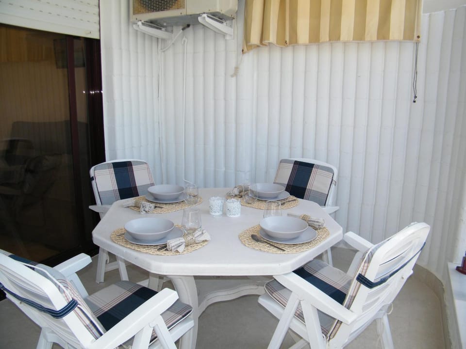 Apartamento vista al mar, AC y parking en playa de Gandia EXCLUSIVO FAMILIAS - ES-314-43 Apartment in Safor