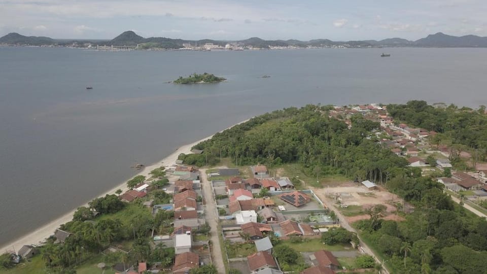 Nearby landmark, Day, Neighbourhood, Natural landscape, Bird's eye view, Beach, City view, Mountain view, Sea view, Street view