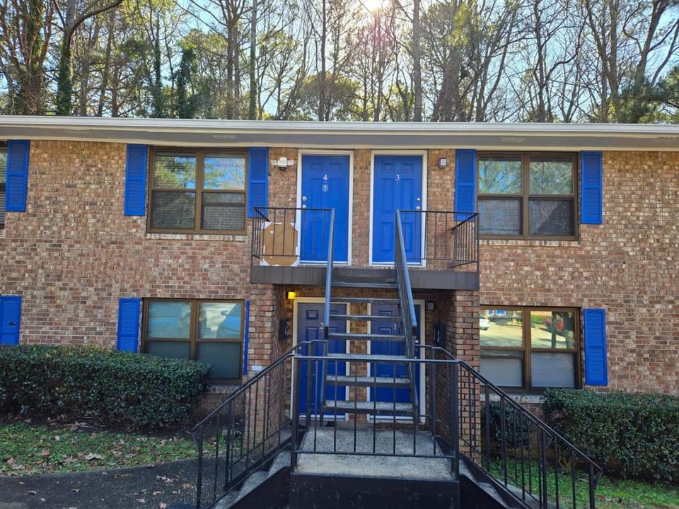 Gate City Getaway Apartment in Forest Park