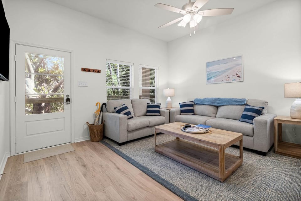 Luxury Retreat on Oleander - Unit J Apartment in Dauphin Island