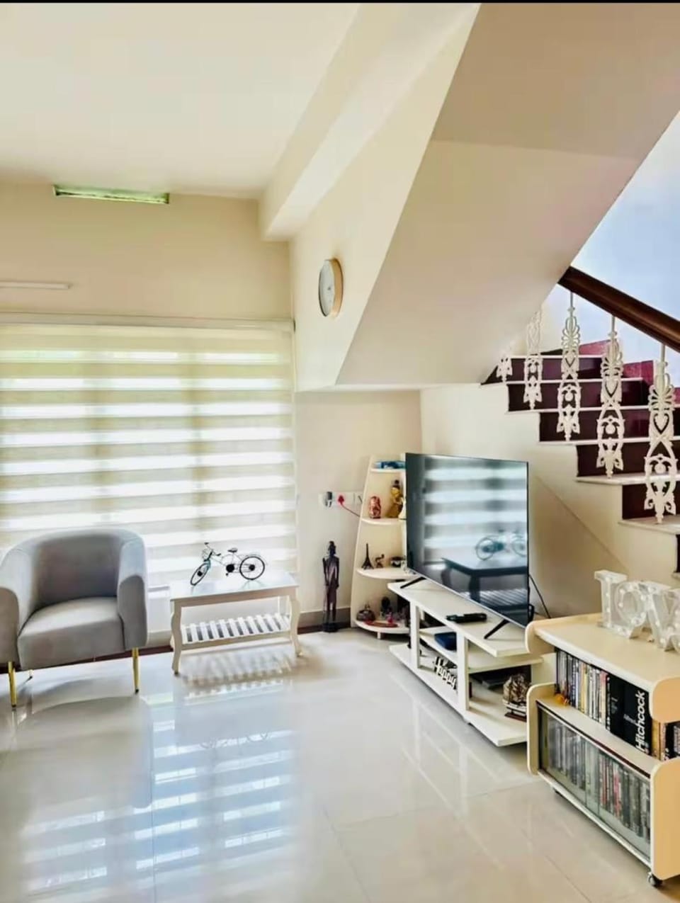 Communal lounge/ TV room, TV and multimedia, Living room