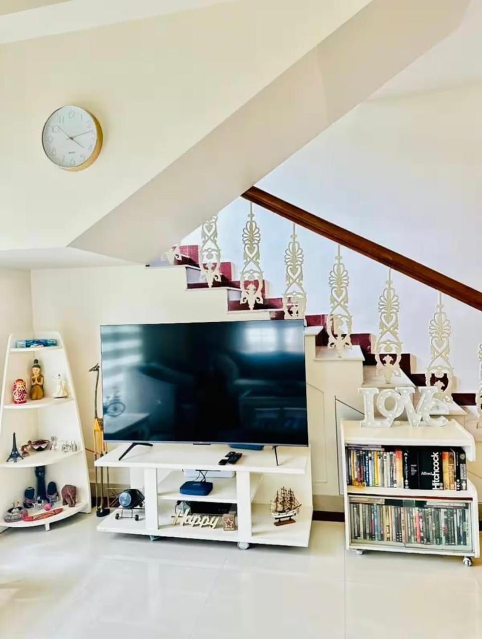 Living room, Garden view, Entertainment, Certificate/Award, internet