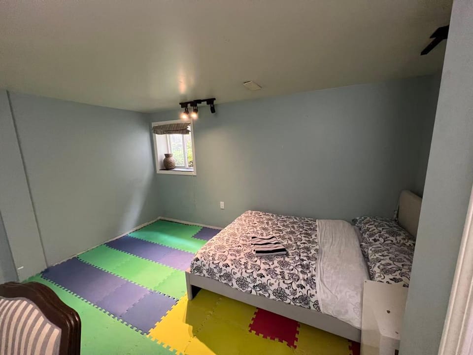 moon home Vacation rental in Vancouver