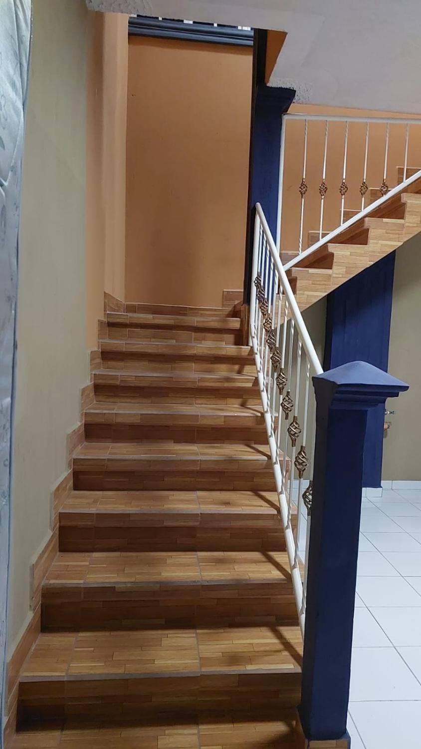 May Flower Hostel Bed and Breakfast in Panajachel