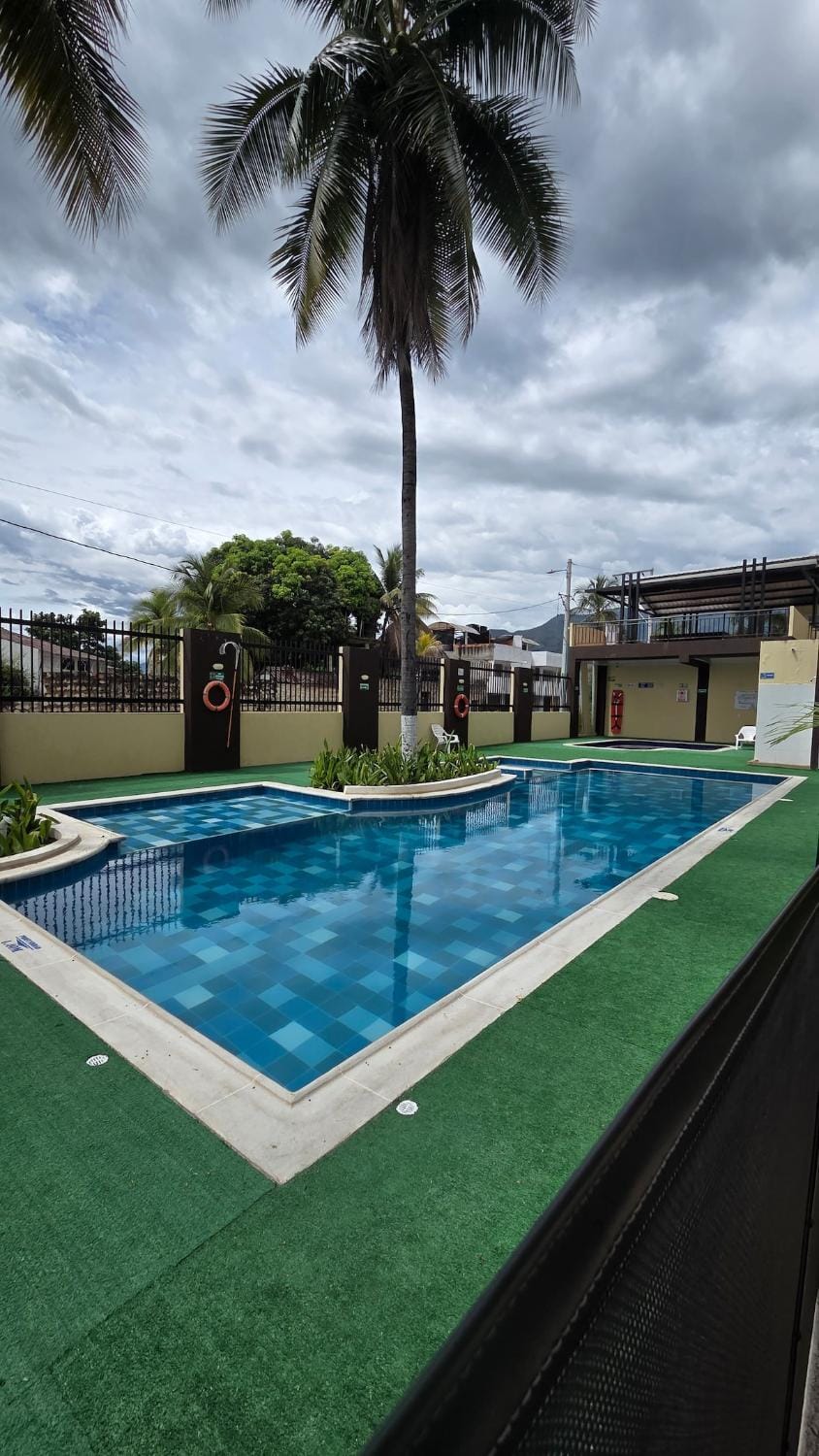 Moderno Smart Home Apto con vista a la piscina Apartment in Melgar