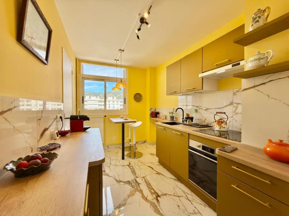 Vue Mer 180 - Balcon - Plages 10min Apartment in Toulon