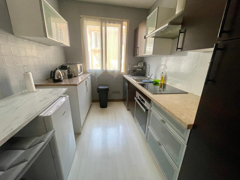 Appartement bord de mer pres de monaco proche gare sncf Carnoles Apartment in Roquebrune-Cap-Martin
