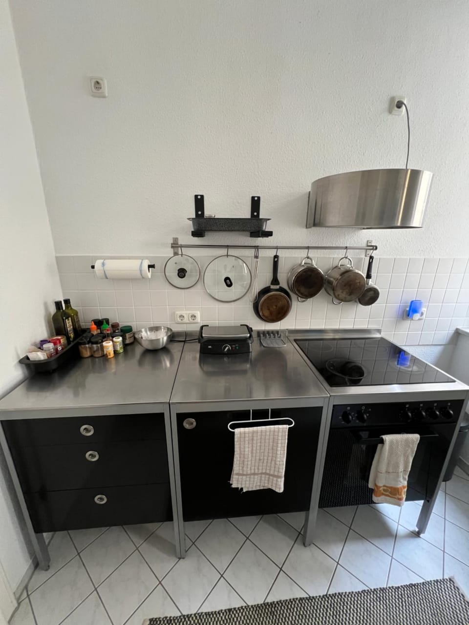 Communal kitchen, oven, stove