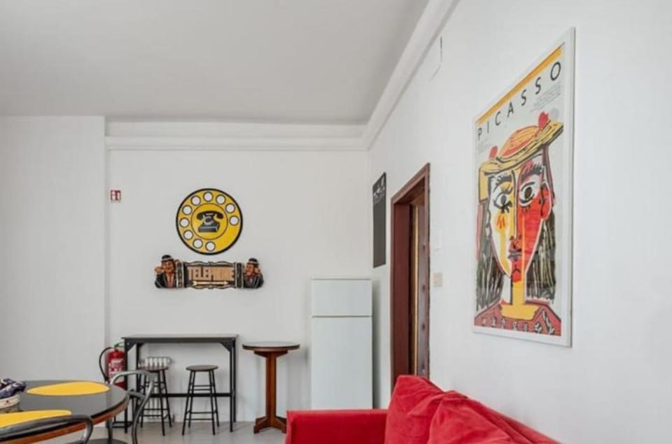 Living room, Decorative detail, Seating area