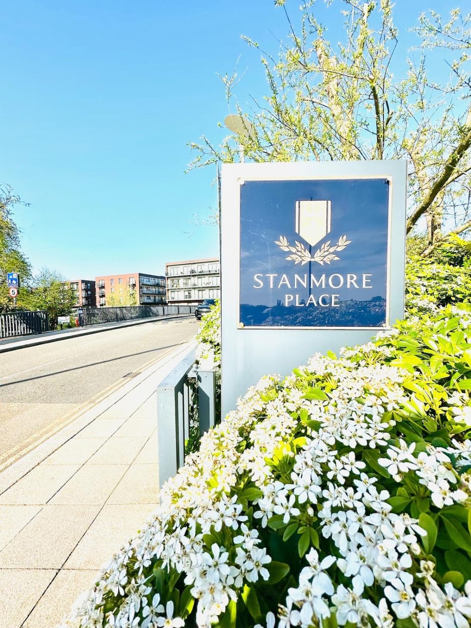 Premium Flat in London, Stanmore Apartment in Edgware