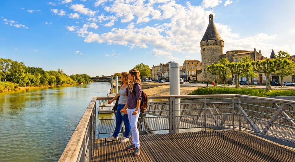 Élégant T2 avec terrasse au cœur de Libourne Apartment in Nouvelle-Aquitaine