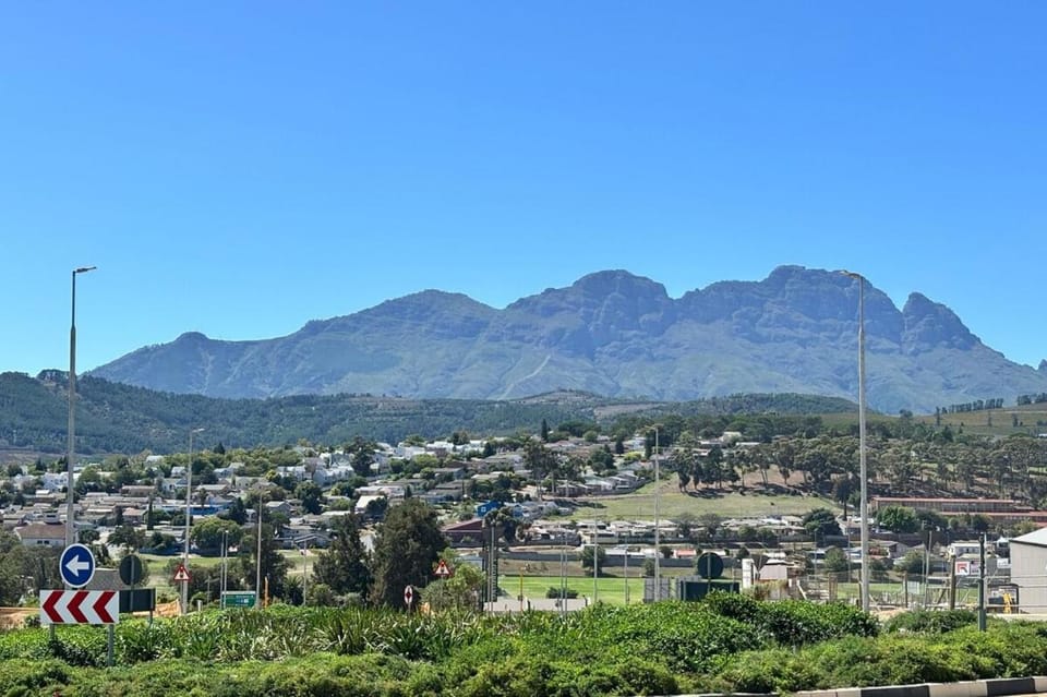 2 bedroom modern apartment Apartment in Stellenbosch