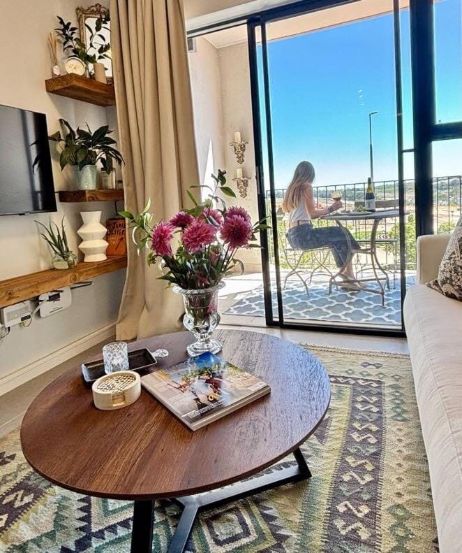 2 bedroom modern apartment Apartment in Stellenbosch
