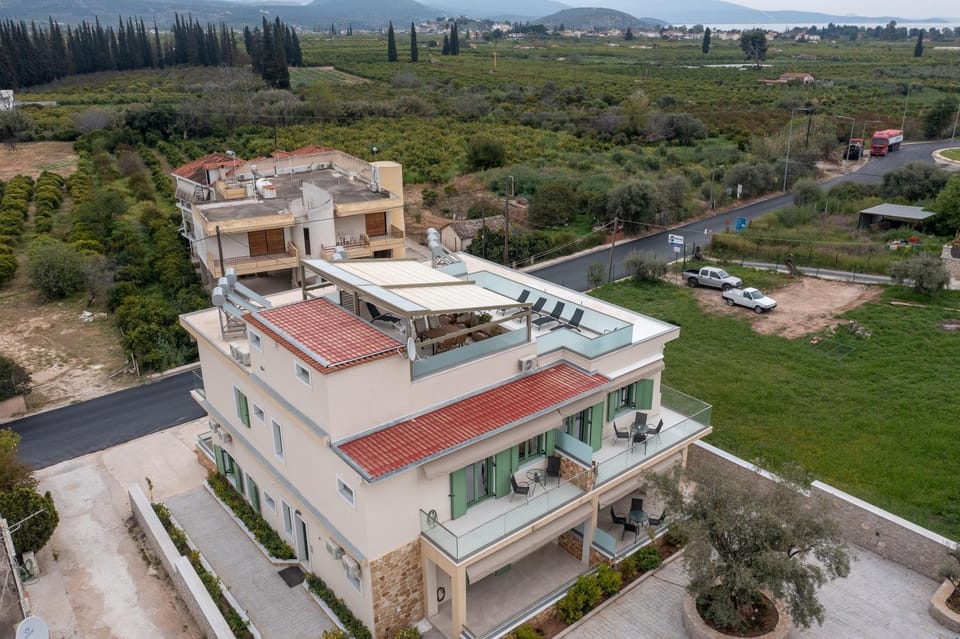 Asini deluxe suite 1, with rooftop terrace and breathtaking views Apartment in Argolis, Greece