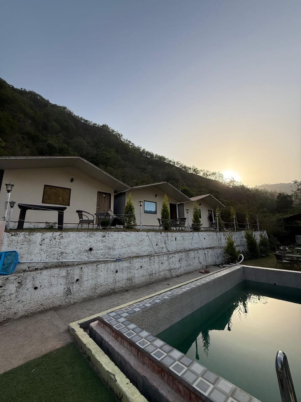 Property building, Swimming pool