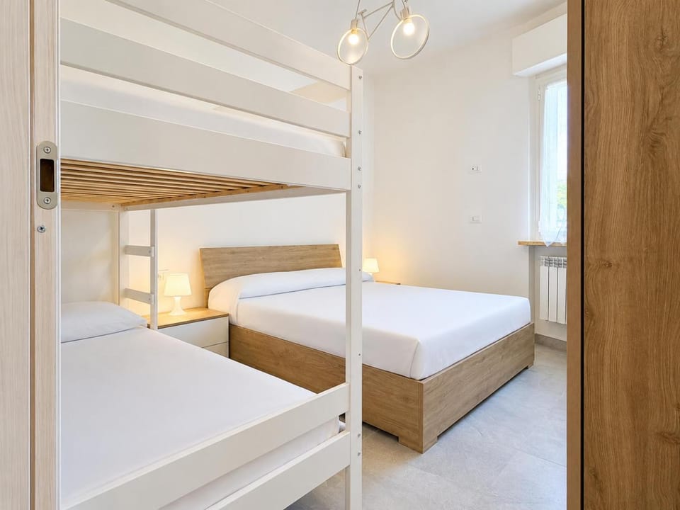 Hostdomus - La Bussola with pool Apartment in Ceriale