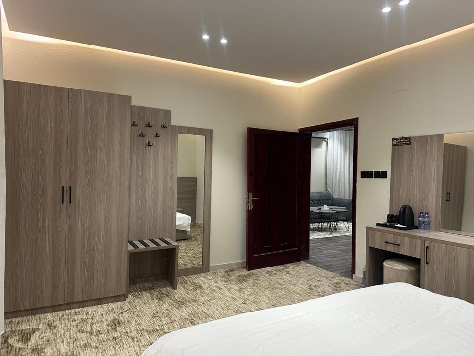 Bed, Bedroom, wardrobe
