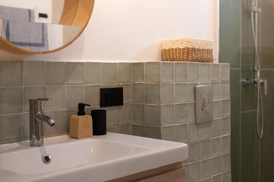 Asini deluxe suite 2, with rooftop terrace and breathtaking views Apartment in Argolis, Greece