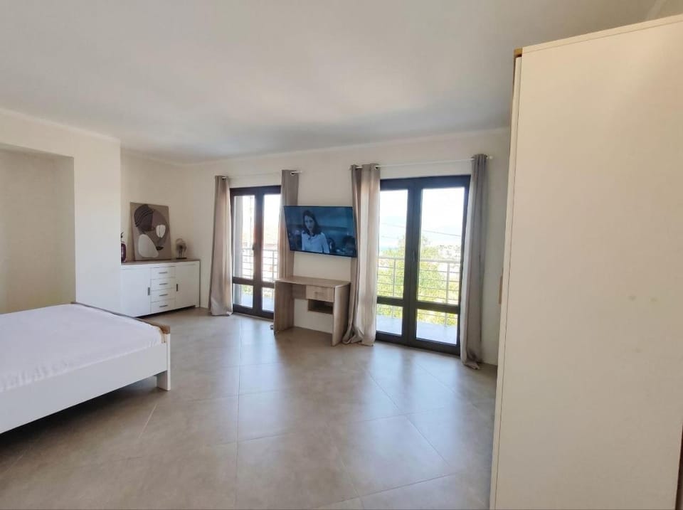 Lastavica gnezdo 2 Apartment in Kotor Municipality
