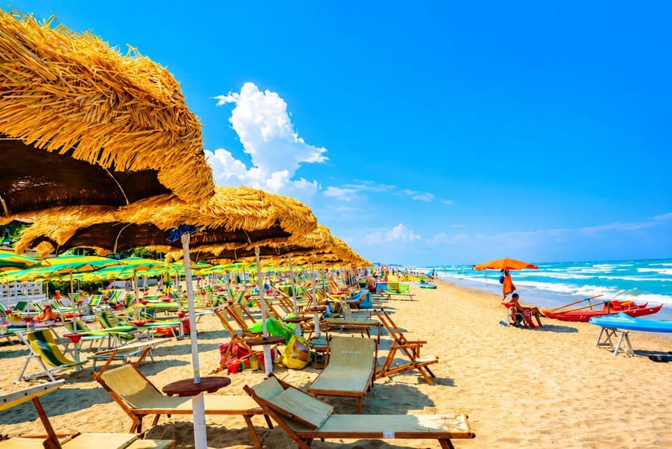 Neighbourhood, Beach