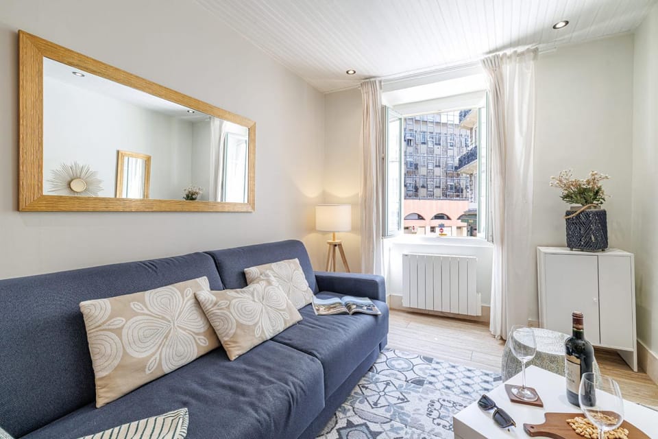 MY CASA - Bonaparte 17 - Superb Studio Suite Old Town Apartment in Nice