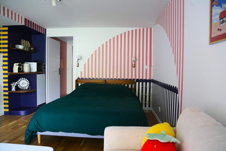 Bed, Bedroom