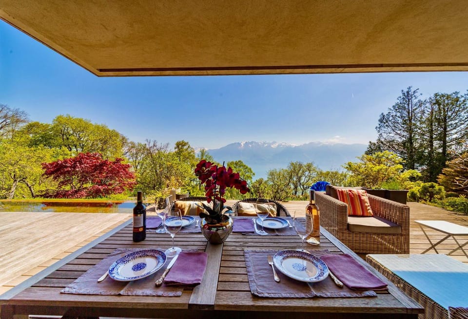 Patio, Spring, Natural landscape, View (from property/room), Balcony/Terrace, Seating area, Dining area, Mountain view