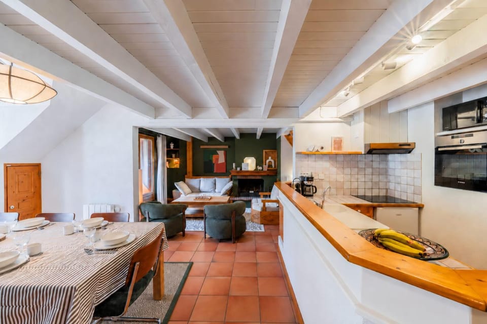 Apartment - heart of the village Apartment in Saint-Chaffrey