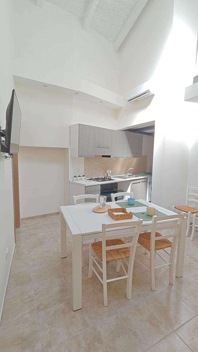 TV and multimedia, Kitchen or kitchenette, Dining area