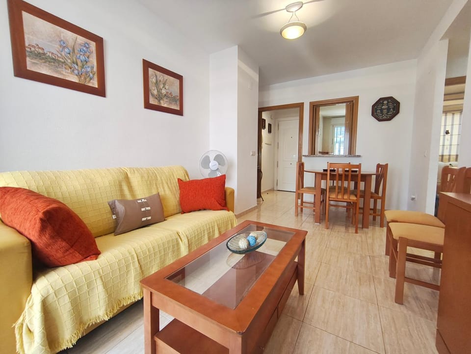 Living room, Dining area, air conditioner