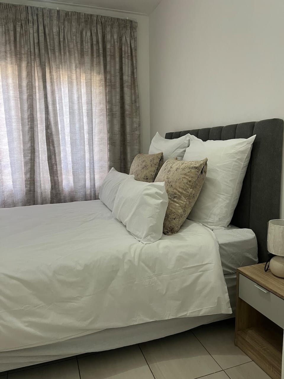 First Tee Prestigious Stay Apartment in Roodepoort
