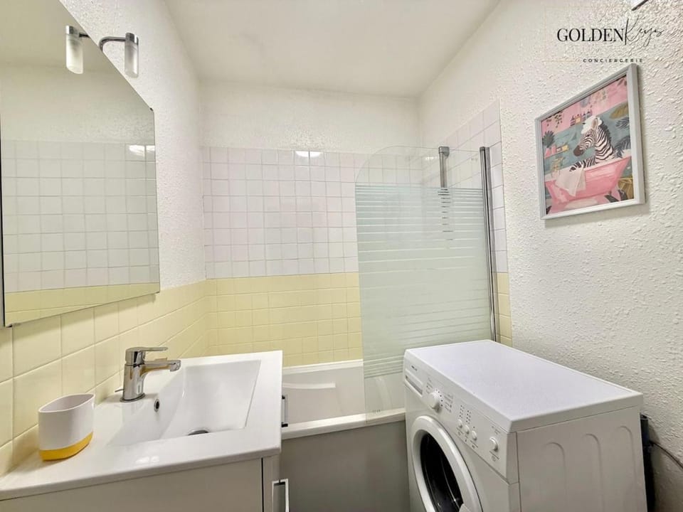 Le Frontalier II - Cocon Urbain Apartment in Saint-Julien-en-Genevois