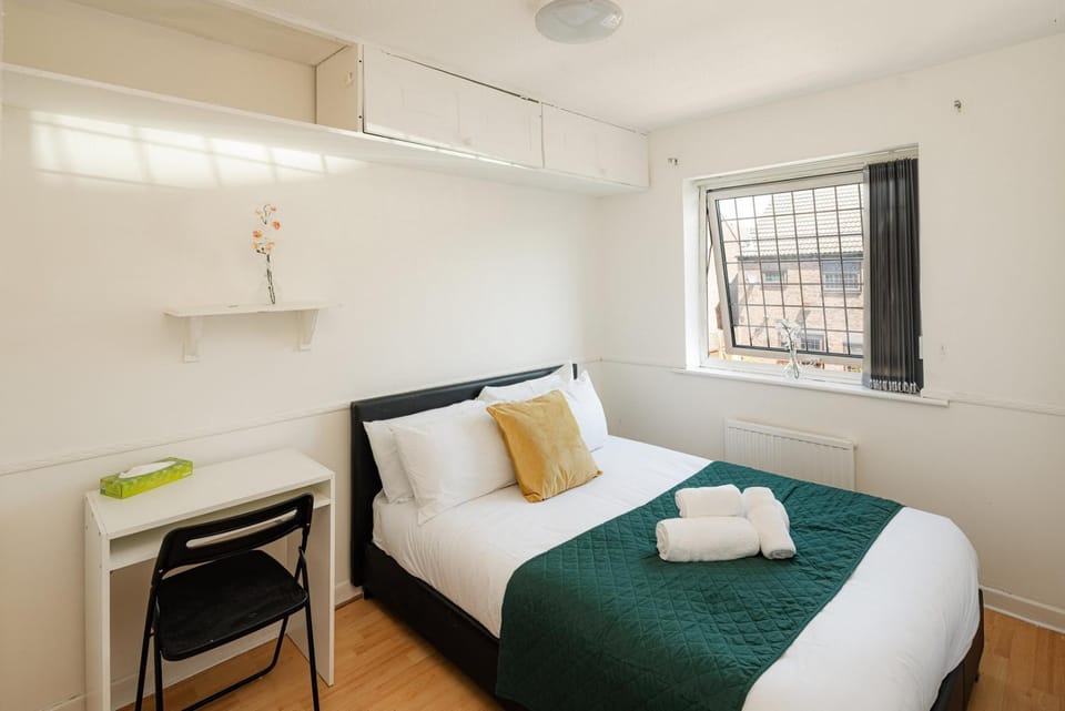 3BR Family Home for up to 7 with Garden House in London Borough of Southwark