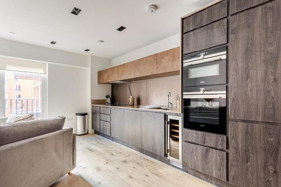 Kitchen or kitchenette, oven, stove