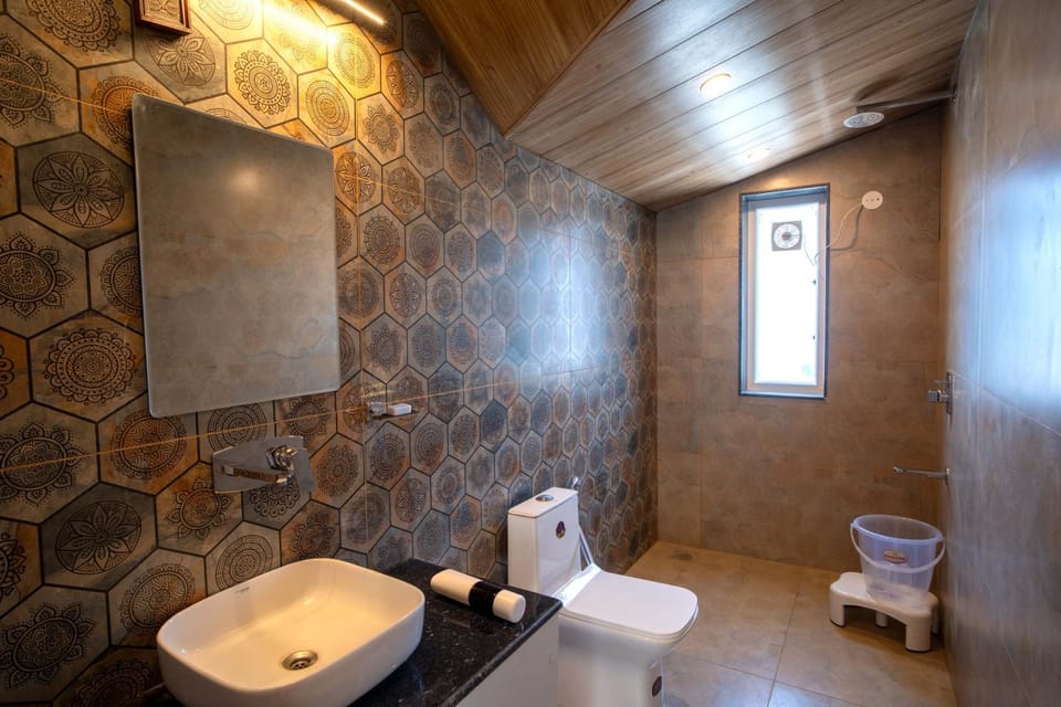 Royal Nest Bed and Breakfast in Himachal Pradesh