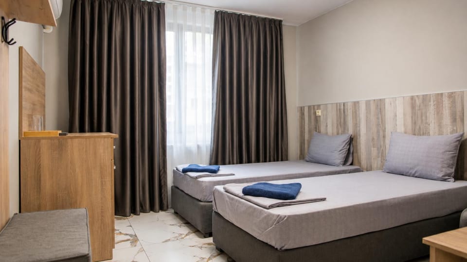 Bed, Photo of the whole room