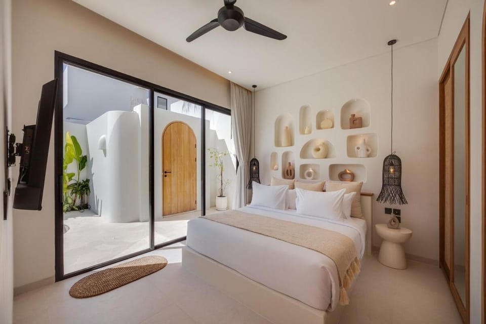Bed, Photo of the whole room, Bedroom, wardrobe