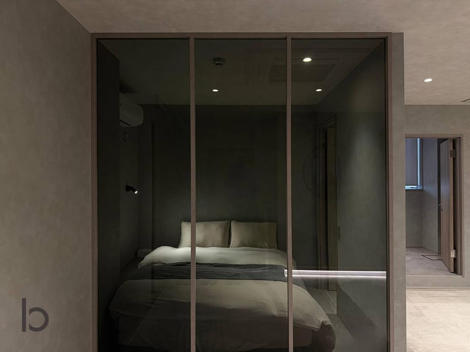 b hotel WAKO Hiroshima Ekimae BLD - Modern Apt with 2 Bathrooms Apartment in Hiroshima