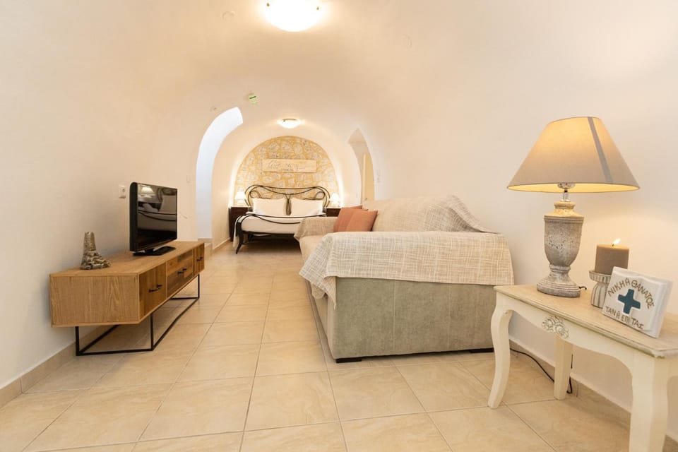 Living room, Bedroom