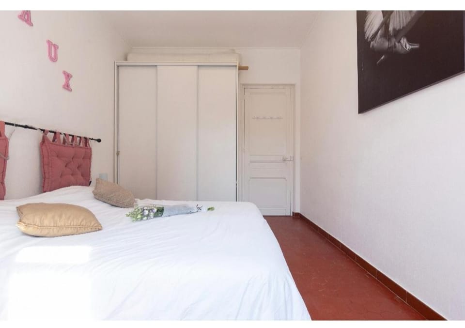 Limango summer Apartment in Cannes